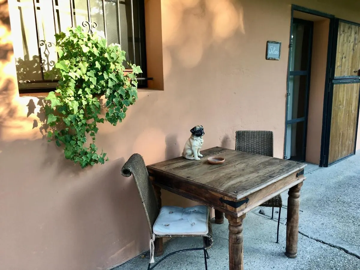 Societa Agricola Le More Agriturismo La Dondina 부드리오